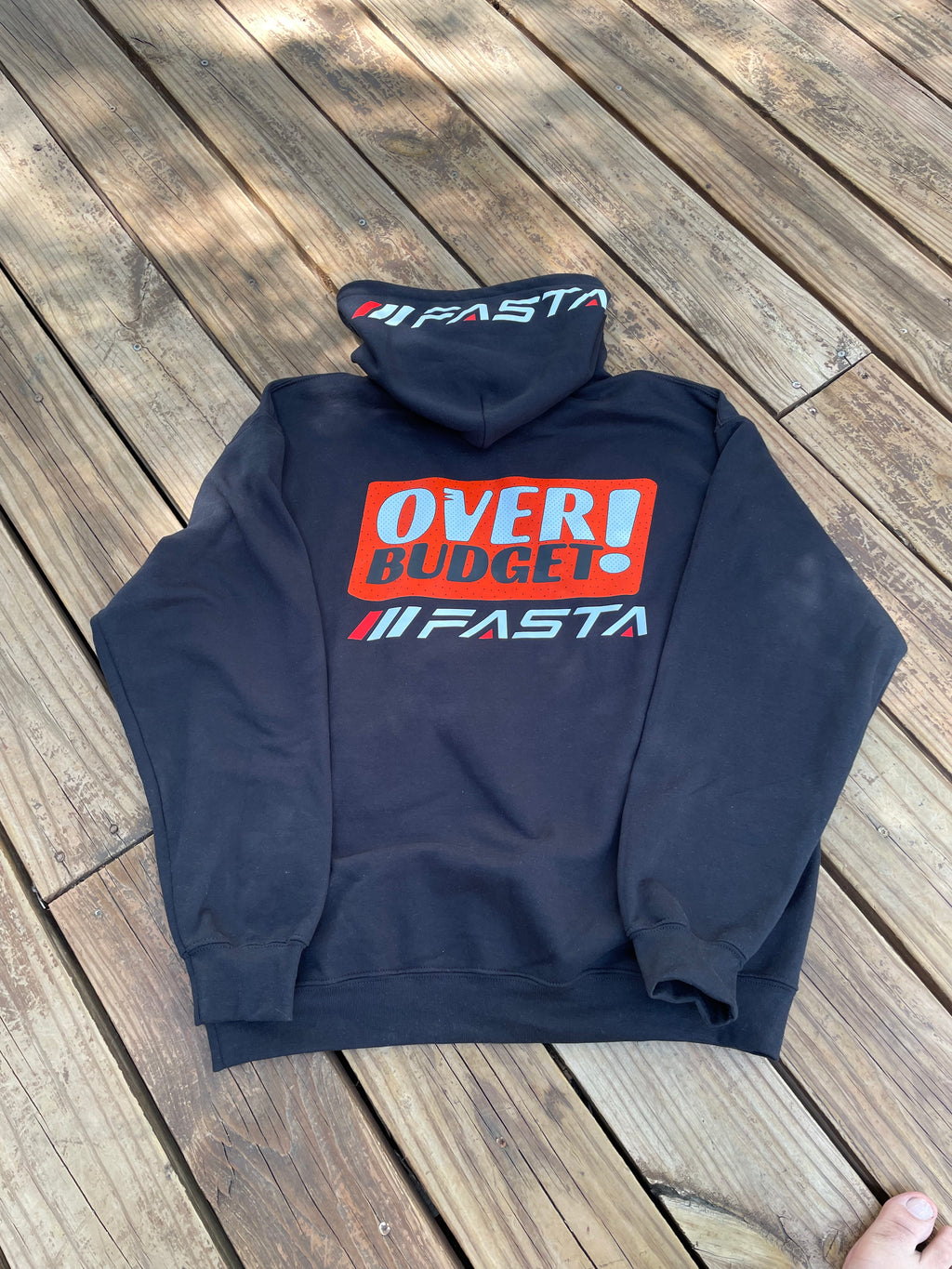 OVERBUDGET FASTA BLACK 02